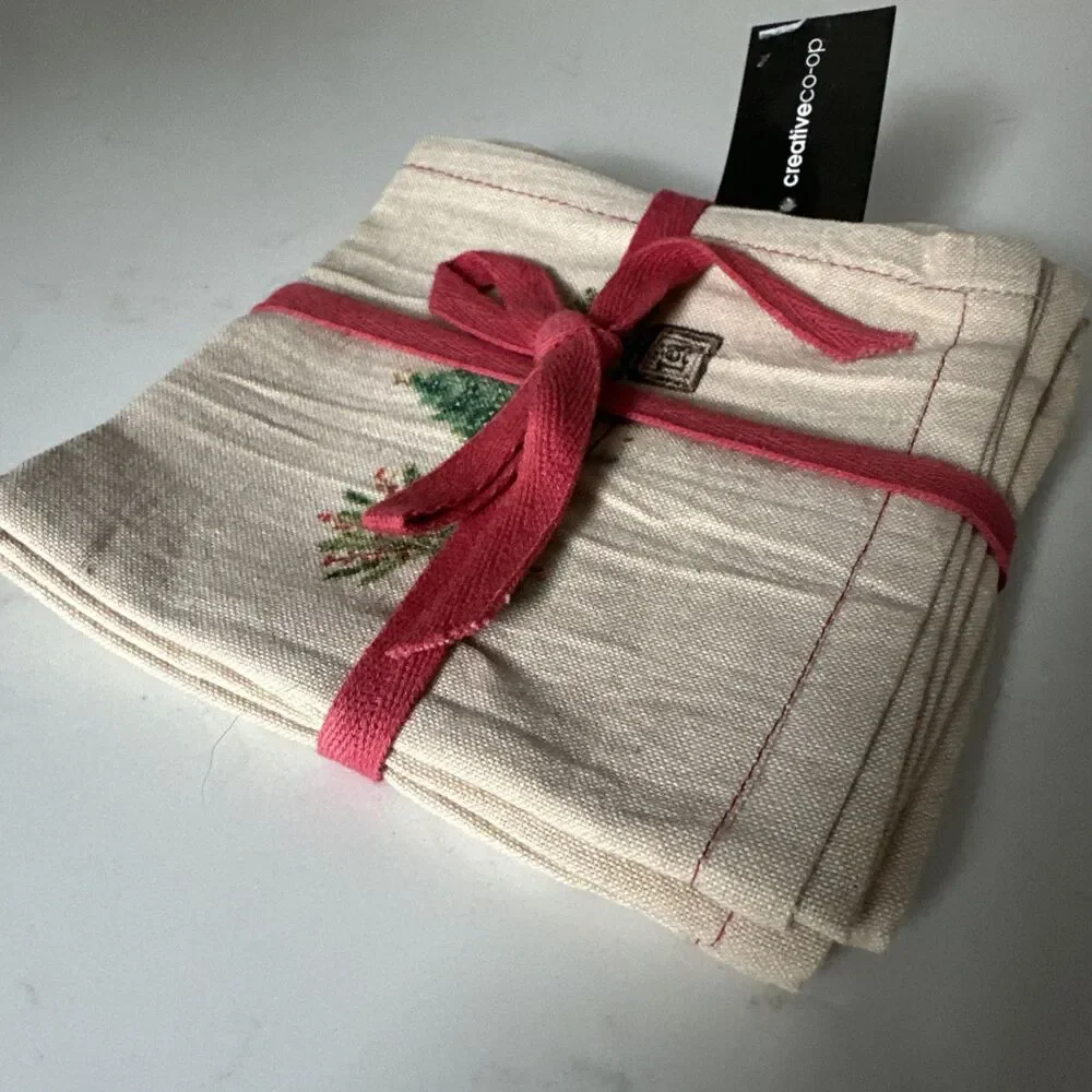 Set of 4 Christmas Dinner Napkins 12